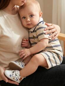 Cozy Pixies 1 双时尚百搭休闲软底可爱恐龙卡通舒适休闲鞋，婴幼儿运动鞋