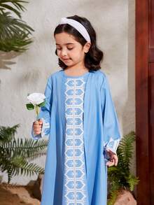 SHEIN 2-częściowy skromny zestaw szaty i sukienki z nadrukiem totemu w kwiaty na obchody Eid, pasujące do matki i córki - Niebieski - Zobacz 4