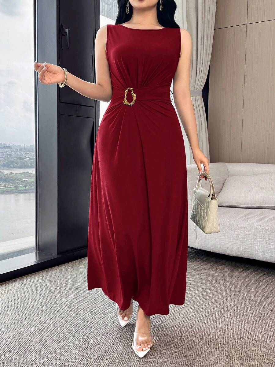 Feyla 腰部褶皱设计，金属装饰纽扣，收腰剪裁，优雅百搭的派对/工作场合连衣裙