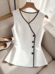 GlowEve Camisa casual versátil de mujer con cuello en V y abotonadura sencilla - Blanco - Ver 1