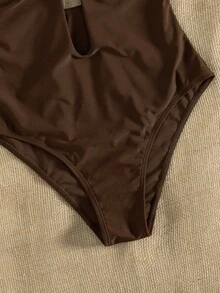 Swim Chiccia 1件装女士性感休闲度假简约优雅纯色镂空扭结肩带连体泳衣，春夏款 - 棕色 - 查看 4