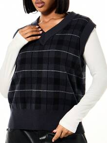 SUMWON WOMEN Oversized tonaler karierter gestrickter Pullunder mit V-Ausschnitt und geripptem Saum für Herbst-Winter-Layering - Schwarz - Übersicht 4