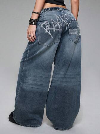 Grunge Punk Jeans anchos de talle bajo con ajuste holgado, talla grande, con bordado de letras y cruces en estilo Y2K chic