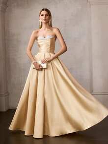 MOTF Soiréza DAMEN TRÄGERLOSES FIGURBETONTES ABENDKLEID AUS SATIN MIT PERLEN, MIT KONTURIERTER TAILLE UND FLIESSENDEM BODENLANGEM DRAPIERTEM SAUM - IDEAL FÜR HOCHZEITEN, GALADINNER, PREISVERLEIHUNGEN UND FORMELLE EMPFÄNGE - Gold - Übersicht 5