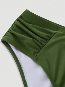 Sweetra 大码女式纯色不对称领口褶皱上衣和高腰褶皱三角泳裤绿色比基尼两件套泳衣 - 綠色 - 查看 3