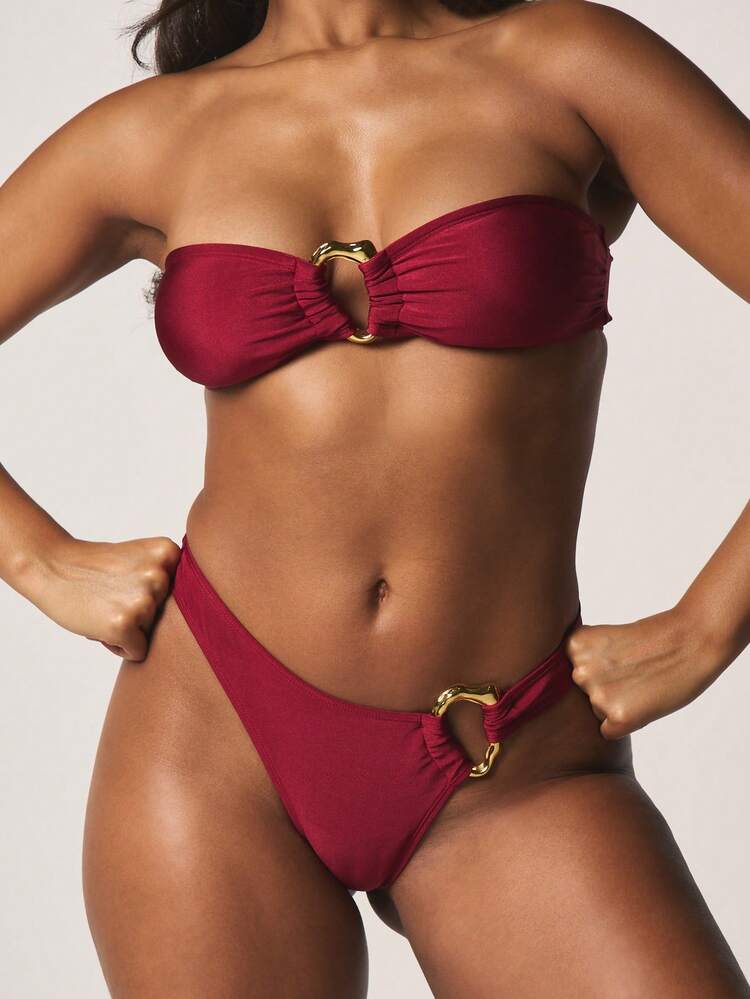 MISSGUIDED Berry Bandeau Bikini Set With Gold Ring Details Strapless Two Piece Summer Swimwear High Cut Bottoms Ruched Design Beach Resort Vacation