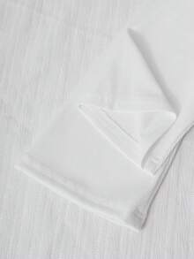 SHEIN 少女时尚优雅T恤套装，白色针织上衣搭配黑色编织蛋糕裙，上衣饰有黑色蝴蝶结，裙子点缀串珠。 - 紅白色 - 查看 4