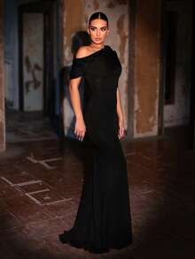 Aureia Elegant And Glamorous Black Sequined Embroidery Stretch Knit, One-Shoulder Design With Pleated Details And A Fishtail Train. Suitable For Formal Occasions, Evening Events, And Elaborate Gowns.,Wedding Guest Dress For Women - Black - View 6