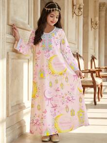 SHEIN Áo Jalabiya hoa hồng công chúa cho trẻ em, kiểu dáng thanh lịch cổ điển đính cườm và sequin họa tiết hoa, trăng, bướm, bó hoa, váy dài tay truyền thống kín đáo kiểu Ả Rập cho bé gái tuổi teen, thích hợp cho mùa xuân/hè, váy maxi dài tay công chúa thời trang thanh lịch, áo Abaya cầu nguyện, thoải mái dễ chịu, trang phục thường ngày, phong cách nghỉ dưỡng, áo Kaftan kín đáo, áo Jalabiya trẻ em, áo Jalabiya bé gái, kiểu dáng mới - Nhiều màu - Xem 1