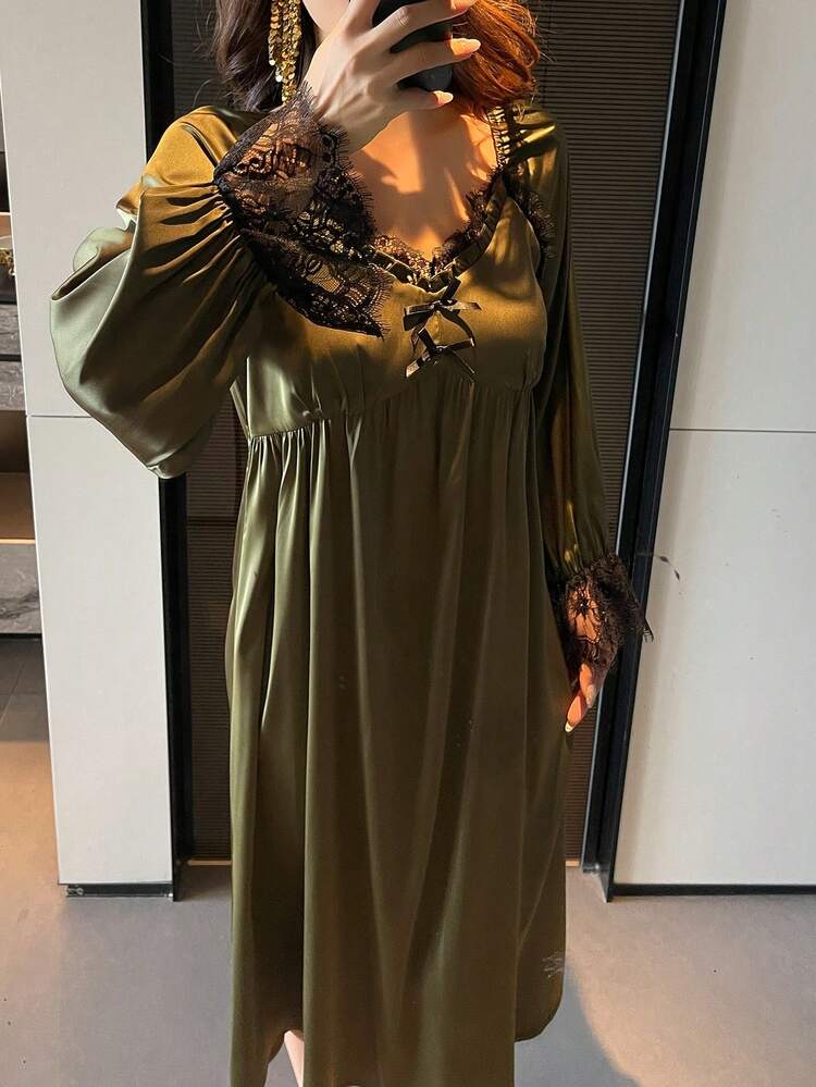 Charming Satin Contrast Color Lace Patchwork Mid-Length Women Nightgown
