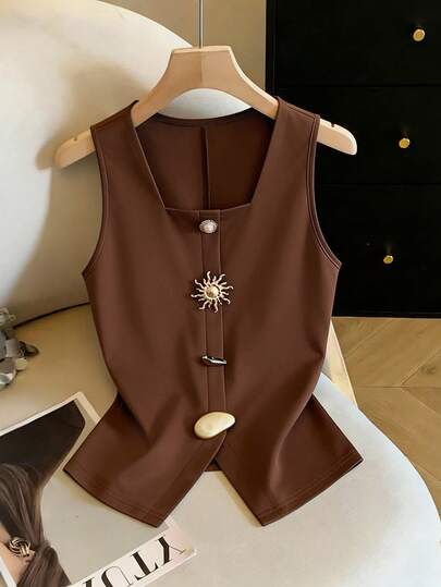 Resyla New Summer Commuter Fashionable Vest, U-Neck Sleeveless Top With Metal Buckle Decor, Suitable For Commuting, Outings And Gatherings