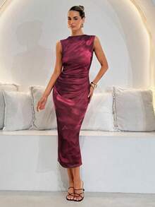 Lavishia Red Abstract Print Sleeveless Bodycon Midi Dress, Suitable For Summer - Red Violet - View 3