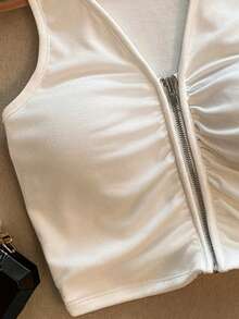 Resyla Minimalist Zipper Design Cropped Tank Top, Layering Or Outerwear - Beige - View 5