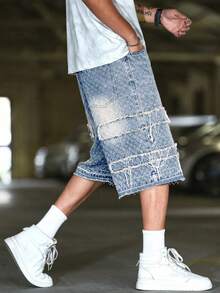 Manfinity Roughcore Thời trang đường phố mùa hè dành cho nam giới: Quần short denim ống rộng, rách gấu, dáng rộng, quần short họa tiết, quần short denim nam, quần short denim tua rua sáng tạo, quần short denim vá, quần short denim rách màu tương phản, quần short denim nam thường ngày. - Rửa nhẹ - Xem 3