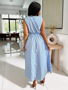 SHEIN Unity Vestido midi de botões com cintura e sem mangas, listrado, para o verão - Azul - Visão 2