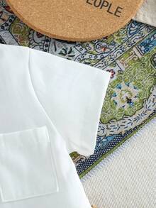 SHEIN Baby Boy Totem Embroidery White Short Sleeve Mandarin Collar Shirt And Khaki Shorts Set, Suitable For Spring/Summer, Casual, Outdoor, Vacation, Party And Other Occasions - Multicolor - View 5