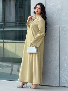 Al Najma Gaun Wanita Elegan Gaya Arab Lengan Panjang dengan Dekorasi Kerah Berlian Imitasi - Mustard Yellow - View 4