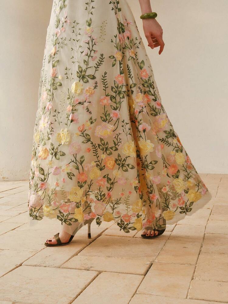 WOMEN'S ELEGANT FLORAL EMBROIDERY DRESS