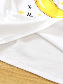 3件套男童灰色背心套装，搭配白色T恤，融合和谐的色彩搭配和独特的复古图案，展现充满趣味和时尚感的独特文化魅力。 - 淺灰色 - 查看 8