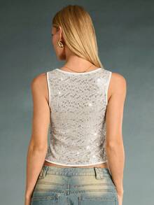 SHEIN BAE 女士酒红色纯色安哥拉羊毛混纺无袖圆领上衣，饰有优雅闪亮亮片，简约休闲，适合鸡尾酒会、浪漫约会、秋冬叠穿、聚会、派对、万圣节、圣诞节、新年等场合。 - 杏色 - 查看 2