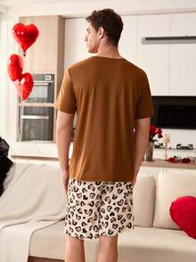 Men Loose Casual Leopard Print Heart Pattern Short Sleeve Shorts Pajama Set - Coffee Brown - View 6