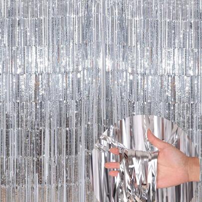 Srebrne aluminiowe zasłony z frędzlami na metalowe tło do fotobudki, metalowe zasłony druciane nadające się na ślub, urodziny, jako prezent dla panny młodej i dekoracja wieczoru panieńskiego.