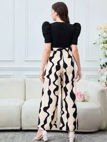 SHEIN 优雅休闲度假风黑色纯色拼接几何印花短袖阔腿连体裤，适合青少年女孩 - 彩色 - 查看 2