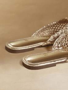Rosivie Woven Hollow Breathable Closed Toe Semi-Slippers Women Wear New High-Grade Super-Fire Slippers In Summer. - Gold - View 4