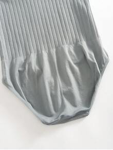 1 件大码女式纯色简约日常紧身衣