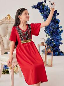 SHEIN 青少年女孩幾何圖案v領短袖a字裙,下擺弧形設計 - 紅色 - 查看 4