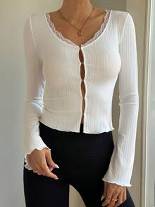 DAZY 女士V领蕾丝拼接开衫，纹理面料修身长袖优雅度假风T恤 Y2k - 白色 - 查看 4