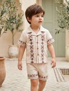 SHEIN Vintaside Kids 男婴几何图案拼接领短袖衬衫和短裤套装 - 白色 - 查看 6