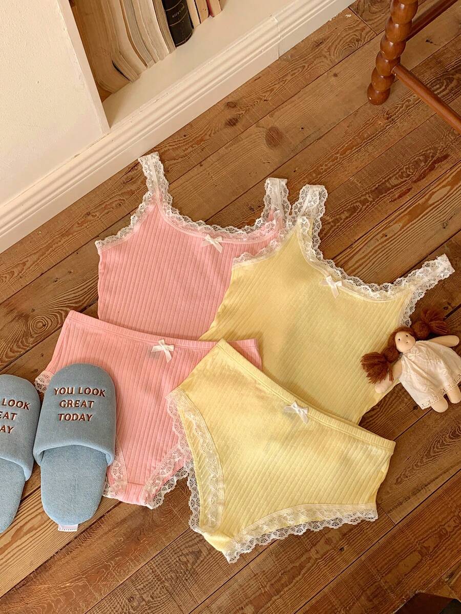 CovetEZ 2pcs Women Contrast Lace Camisole And Panty Set - Multicolor - View 1