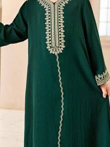 女童长袖连衣裙，V领花卉刺绣叶子图案，适合派对和聚会，传统阿拉伯服饰 - 綠色 - 查看 3