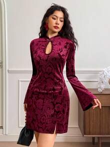 EastFlair 女士提花镂空长袖优雅迷你连衣裙 - 酒紅色 - 查看 4