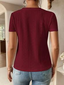 SHEIN Frenchy Camiseta de cuello redondo con bordado de ojales sólidos - Burdeos - Ver 2