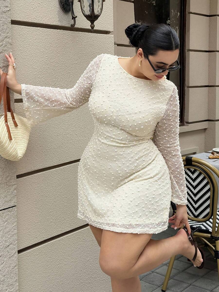 Dripcurv 大码女式圆领蕾丝拼接时尚日常约会外出喇叭袖连衣裙 - 杏色 - 查看 1