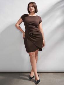 Chikora 大码夏季纯色纹理褶皱圆领连衣裙 - 棕色 - 查看 9