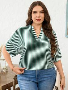 SHEIN Clasi 大码女式条纹V领宽松短袖衬衫 - 綠色 - 查看 3
