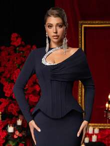 Glamrae 优雅迷人，藏蓝色亮片设计，弹力针织面料，前卫独特的领口，长袖，垂褶细节，两件式设计，鱼尾拖尾。适合所有正式场合，是一款精致的晚礼服，也是女士婚礼宾客的理想之选。 - 藏蓝色 - 查看 2