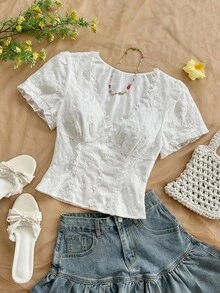 Soleia White Floral Summer Cottage Core V-Neck Textured Jacquard Woven Blouse,Floral Picnic Boho Blouse For Party,Date,Beach,Vacation No Chest Padding - White - View 4