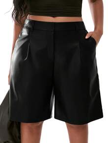 SHEIN Unity 大码女式纯色口袋休闲皮短裤 - 黑色 - 查看 1