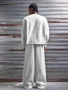 AXEPEAK Men's Casual Standard Size Pullover Sweatshirt, Round Neck Grey Patchwork With Silkscreen Print, Spring/Autumn - Grey - View 2