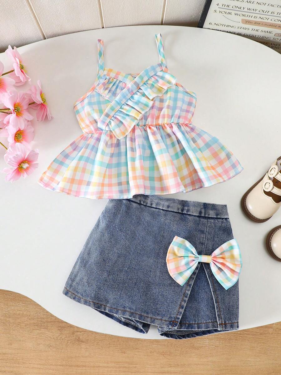 SHEIN Playful Pals Bộ 2 món cho bé gái mùa xuân hè, kiểu dáng thường ngày, áo slip không tay trơn và quần short jean trang trí nơ. - Nhiều màu - Xem 1