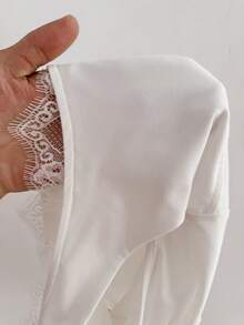 TRNVIE 1pc Women's Lace Trim Deep V-Neck Backless Top, Sexy Fitted Party Clubwear - White - View 8