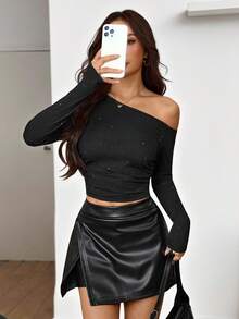 SHEIN PETITE Women's New Oblique Shoulder Ruched Long Sleeve Glitter Fitted Fashion T-Shirt Black Off Shoulder Top - Black - View 4