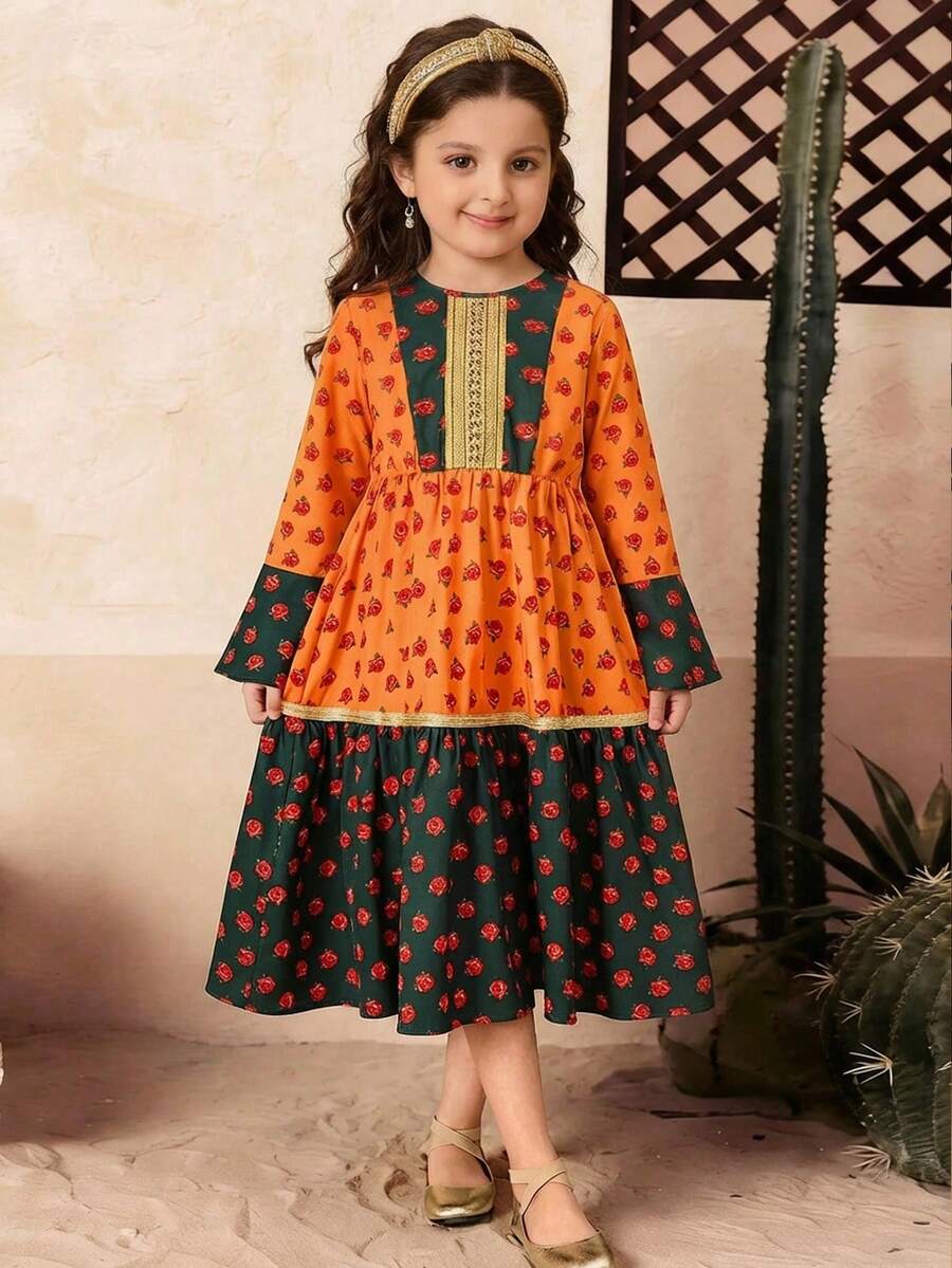 SHEIN Vestido de manga larga con estampado de rosa sudanesa de color contrastante y patchwork floral para niñas, vestido tradicional para fiestas y vacaciones - Amarillo - Ver 1