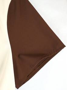 GlowEve CURVE 大码女士优雅金色腰带拼接开衫连衣裙，饰有纽扣，适合圣诞节、秋冬季穿着。 - 彩色 - 查看 6