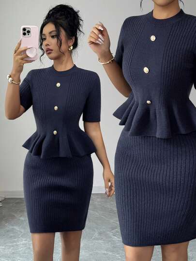 SHEIN Raffinéa Nuevo conjunto de punto para mujer de primavera temprana, con top de punto con cuello redondo, manga corta, decoración de botones metálicos exquisitos, bajo con volantes en línea A, y falda midi de punto ajustada