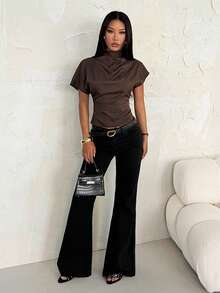 SHEIN PETITE Stylish Brown Plain Cropped Top For Women Casual Half Sleeve Batwing Design With Ruched Details Brown Pants For Women Coffee Brown Top Black Flare Pants Dark Brown Top Chocolate Brown Top - Brown - View 6